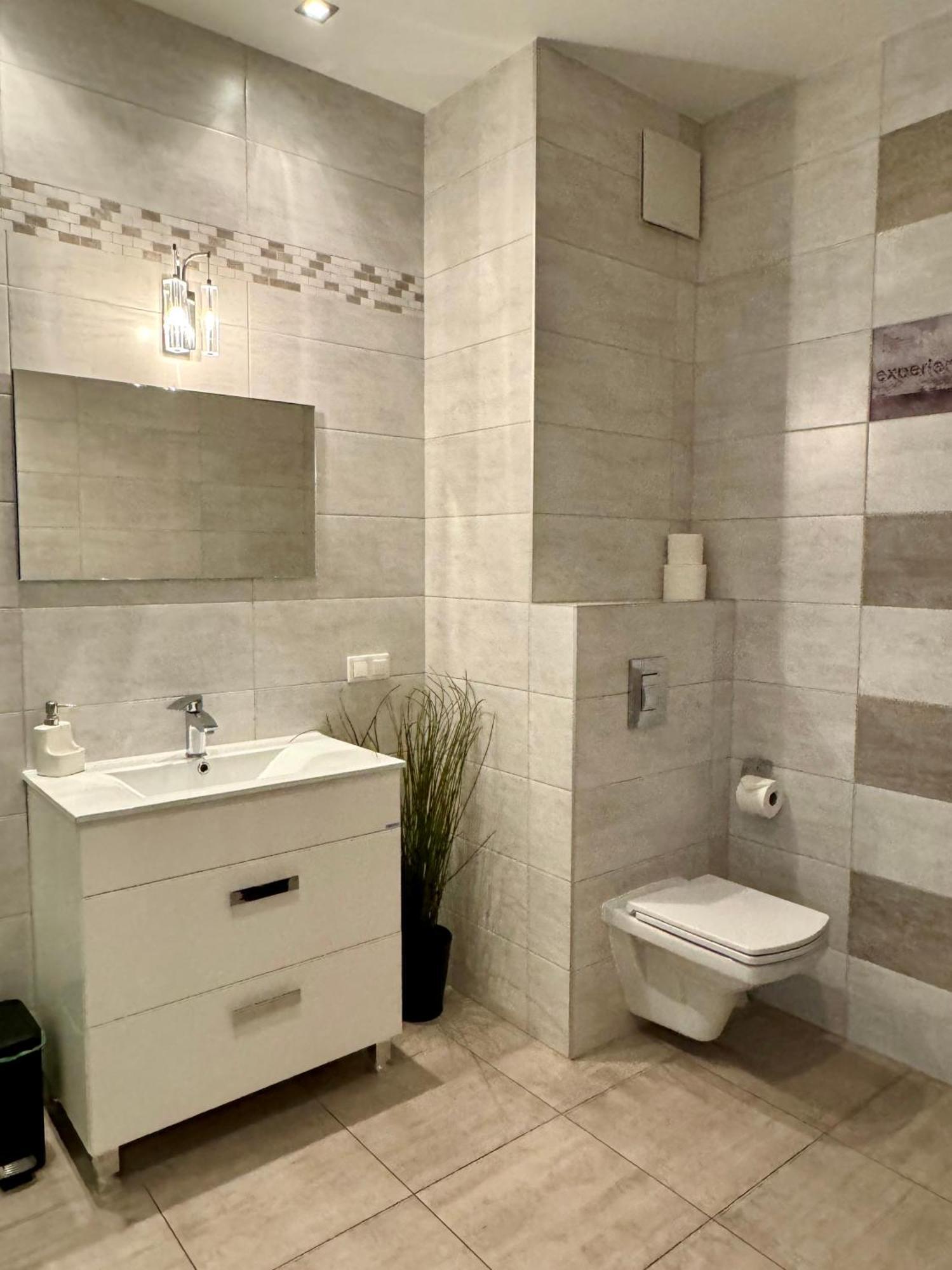Two Rooms Apartment Triton Park 바르샤바 외부 사진