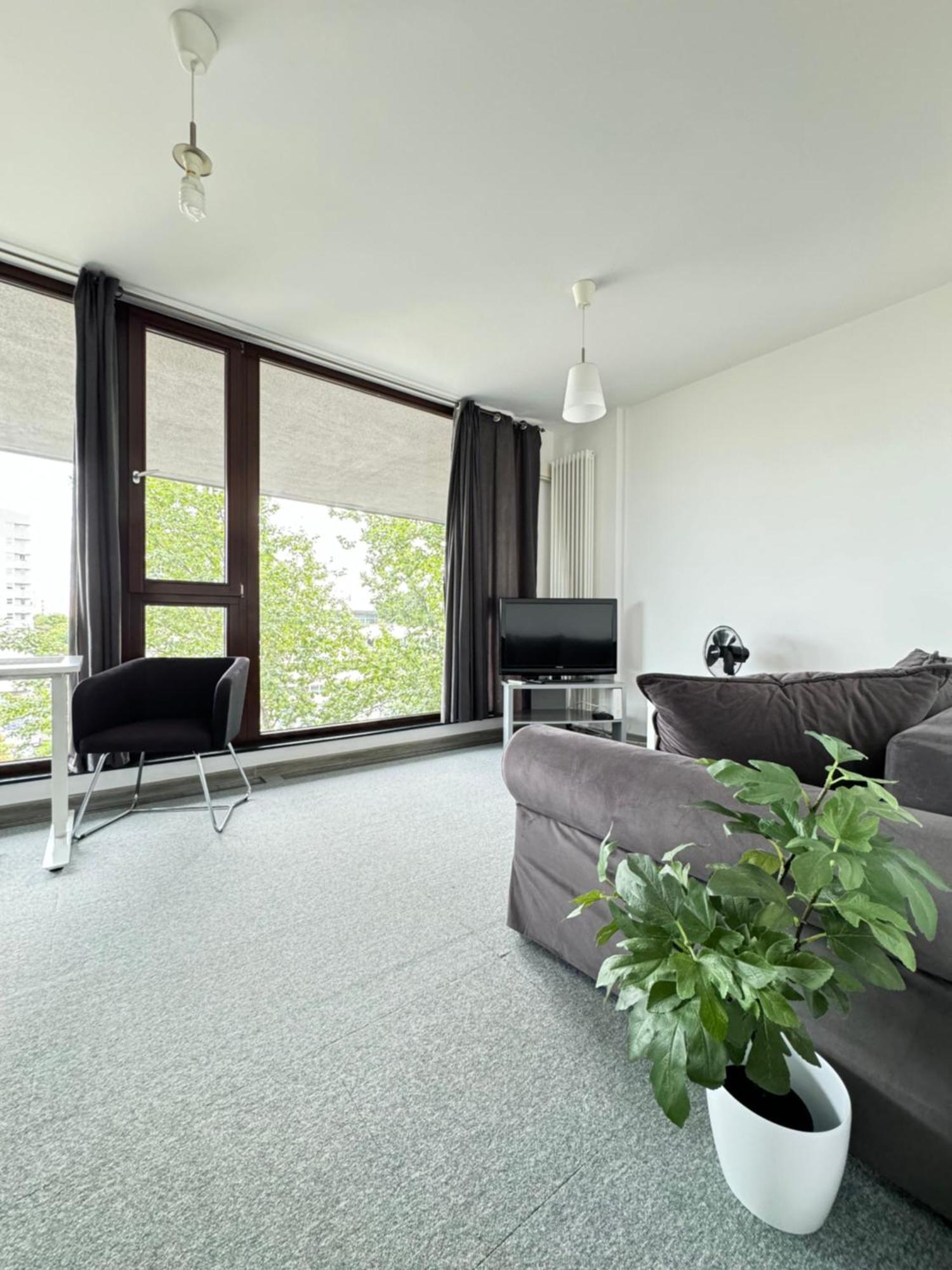 Two Rooms Apartment Triton Park 바르샤바 외부 사진