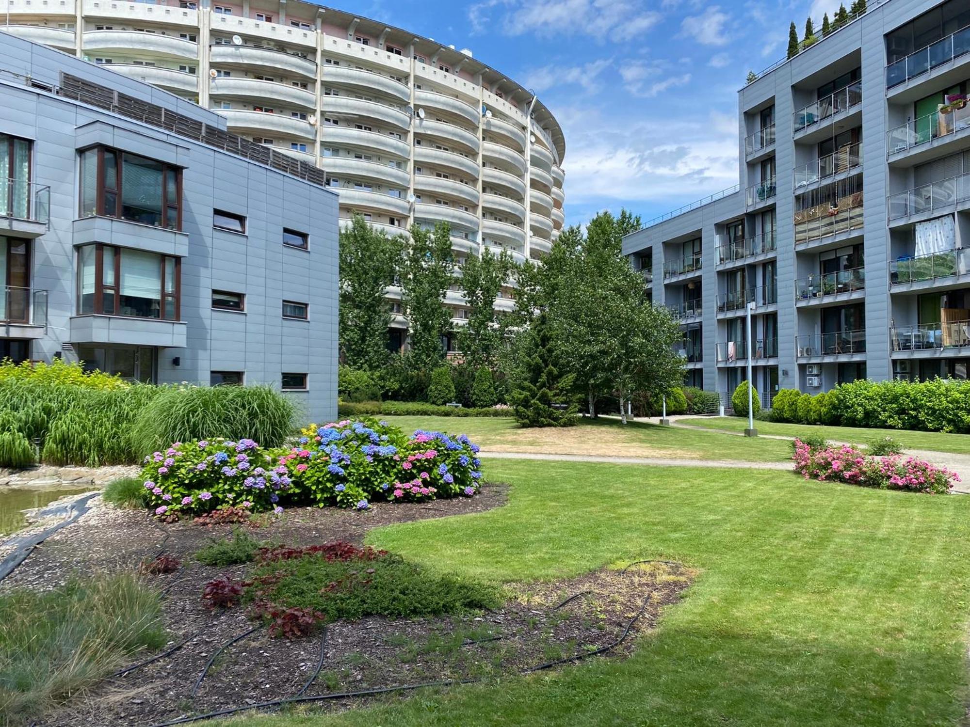 Two Rooms Apartment Triton Park 바르샤바 외부 사진